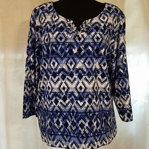 Ruby Rd. Tops - Blue and white 3/4th sleeve print top
